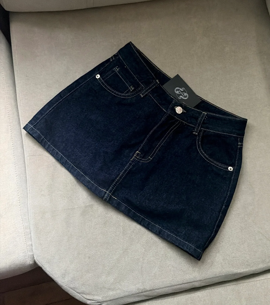 Set Denim (falda cintura + casaca oversize crop)