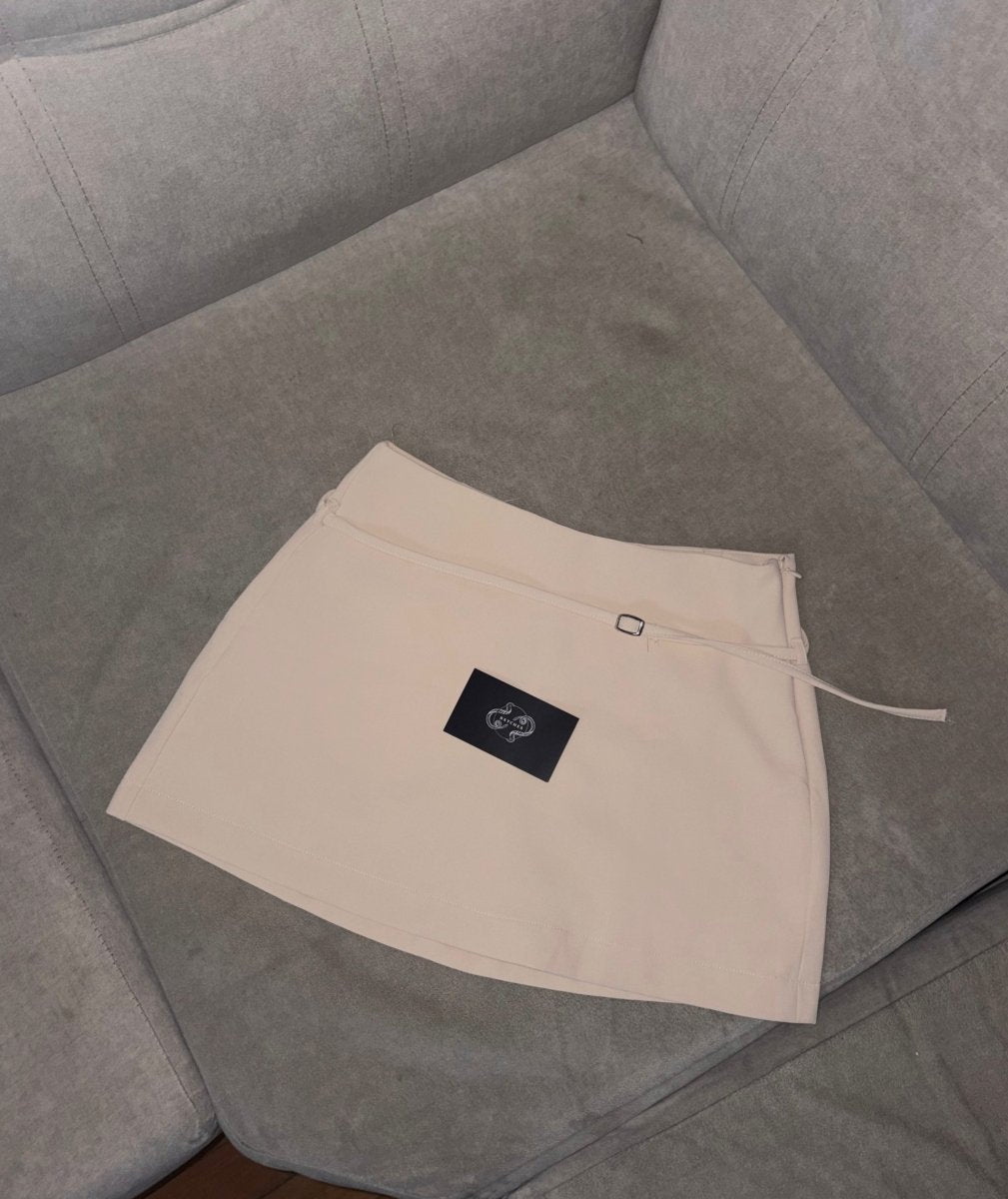 Falda Zara (short interno) - BxtchesStore