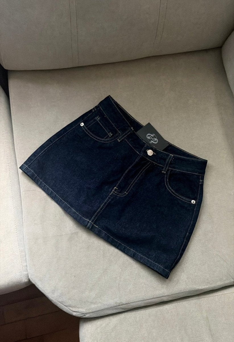 Minifalda Denim - Cintura (short interno) - BxtchesStore