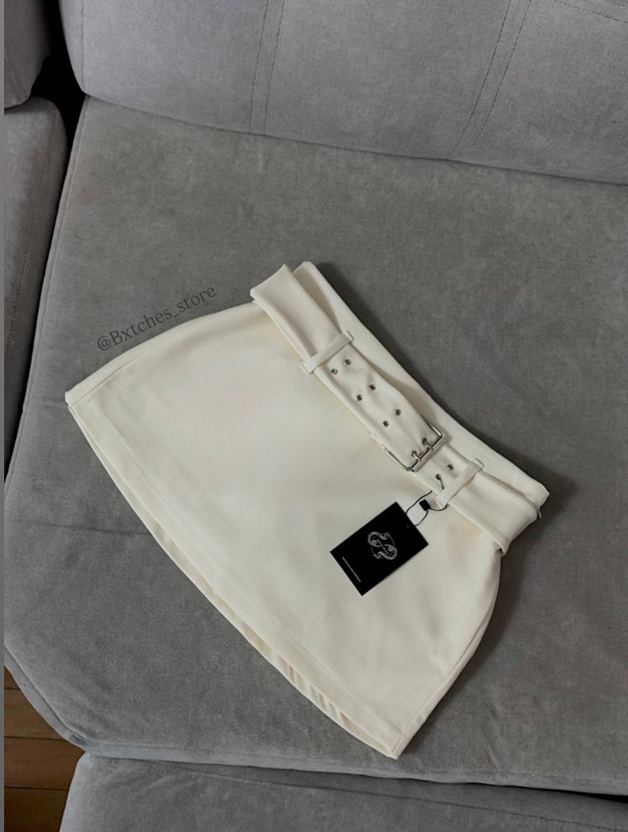 Minifalda Sastre Belt (incluye correa y short) - BxtchesStore