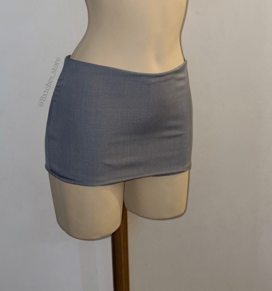 Minifalda Sastre (short) - BxtchesStore